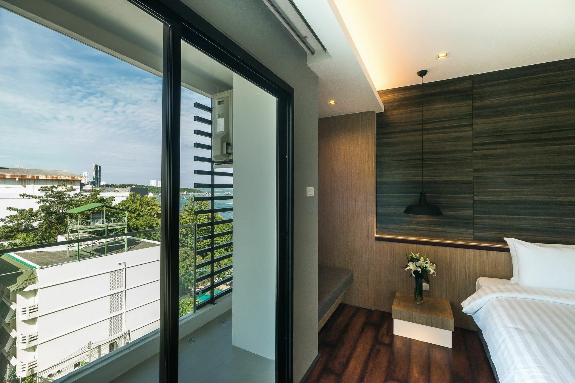 Sea Me Spring Hotel Pattaya Εξωτερικό φωτογραφία